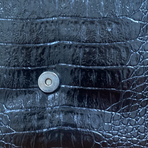 Vintage 80s patent leather croc print envelope crossbody/shoulder bag w chain - Picture 10 of 13